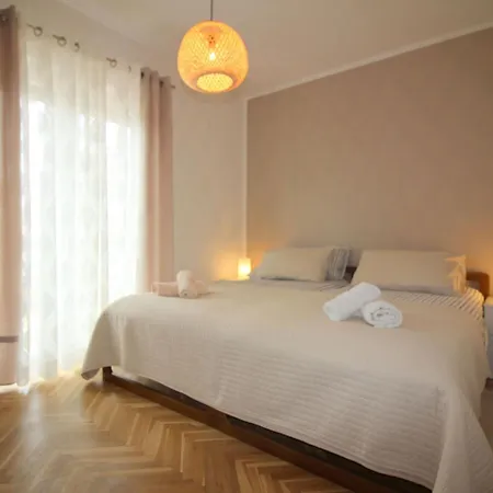 Jakomina 1 In Strandnaehe, Klimatisiert Apartment *